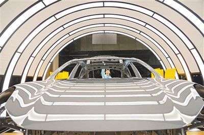 新能源汽車產業 創新驅動發展，新興能源技術研發引領未來